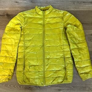 Down jacket, light weight in lime green color